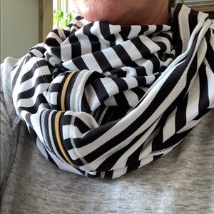 Lululemon Vinyasa Scarf